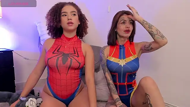 JulianaWaldo online show from October 2, 2025, 7:17 pm