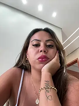 lariic online show from March 1, 2026, 1:11 pm