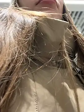 Snapshot of AlisaMur chatting on December 22, 2024, 5:44 am AlisaMur online show from December 22, 2024, 5:44 am