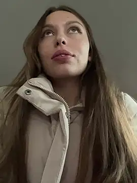 Snapshot of AlisaMur chatting on December 8, 2024, 7:47 am AlisaMur online show from December 8, 2024, 7:47 am