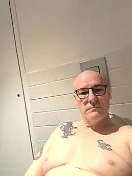 bogland33 online show from March 9, 2026, 3:04 pm