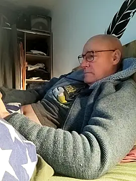 bogland33 online show from March 1, 2026, 7:25 pm