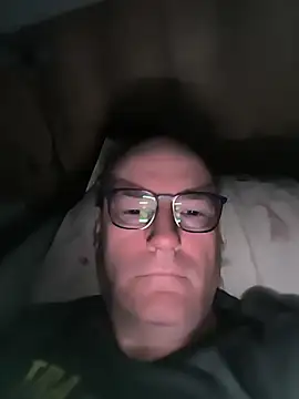 Snapshot of bogland33 chatting on March 17, 2025, 5:45 am bogland33 online show from March 17, 2025, 5:45 am
