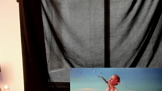 alejandrasxx online show from February 1, 2025, 2:34 pm