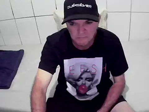 pierdona online show from February 19, 2025, 7:48 pm