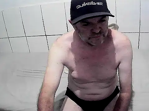 Snapshot of pierdona chatting on September 18, 2025, 7:28 pm pierdona online show from September 18, 2025, 7:28 pm