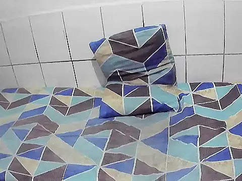 Snapshot of pierdona chatting on October 18, 2025, 7:38 pm pierdona online show from October 18, 2025, 7:38 pm