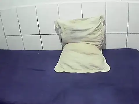 Snapshot of pierdona chatting on September 28, 2025, 2:24 pm pierdona online show from September 28, 2025, 2:24 pm