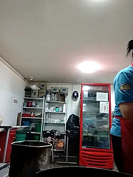 carolina linarez69 online show from December 5, 2025, 4:49 pm