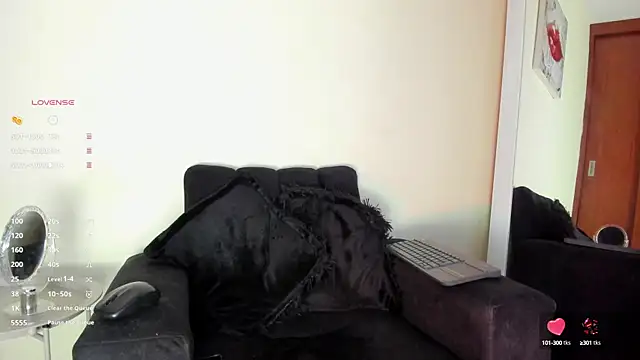 Snapshot of victoria__lace_ chatting on September 18, 2025, 12:24 am victoria  lace  online show from September 18, 2025, 12:24 am