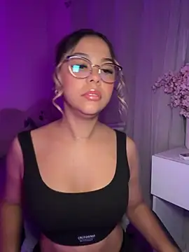 Snapshot of tuckersabrina chatting on October 1, 2025, 11:58 am tuckersabrina online show from October 1, 2025, 11:58 am