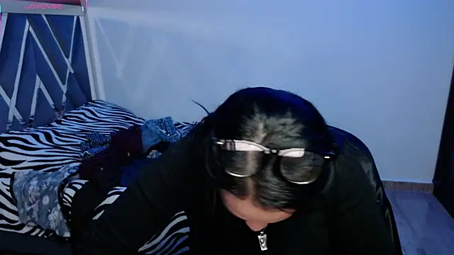 Amber Lovely online show from September 26, 2025, 1:56 am