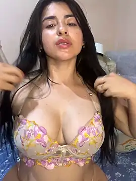 lesley anni online show from December 7, 2024, 4:42 pm