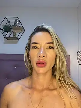 Snapshot of Anna_quinn chatting on February 28, 2025, 2:42 am Anna quinn online show from February 28, 2025, 2:42 am