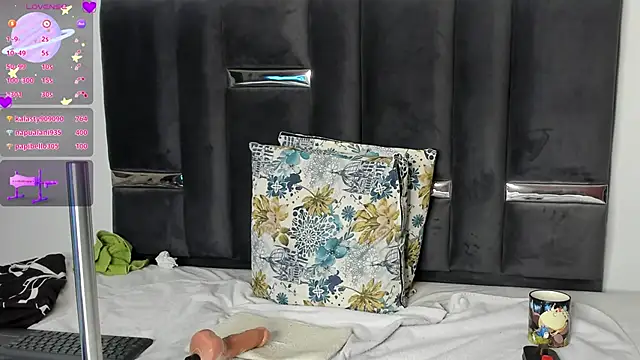 Snapshot of kinky_polar chatting on January 10, 2025, 7:46 am kinky polar online show from January 10, 2025, 7:46 am