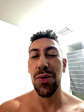 dantedesirexx online show from December 22, 2025, 9:26 pm