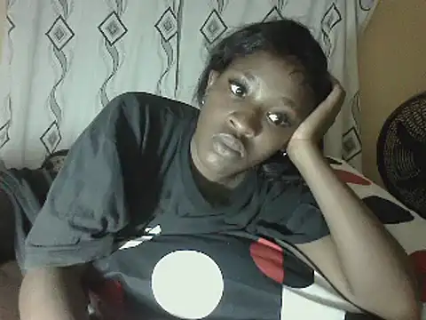 Snapshot of SexyRed18 chatting on December 14, 2024, 11:23 pm SexyRed18 online show from December 14, 2024, 11:23 pm