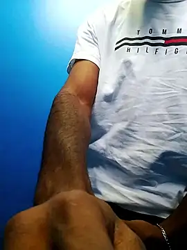 Blacklicious777 online show from December 5, 2024, 5:44 pm