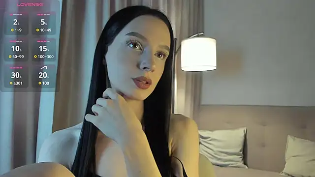 flora off online show from December 3, 2024, 8:22 am