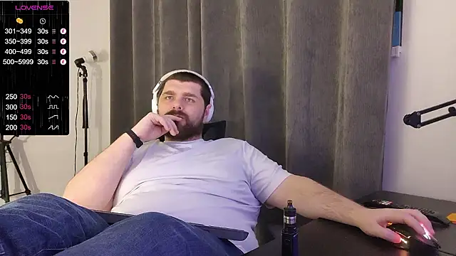 KingMarti online show from February 13, 2026, 6:35 am