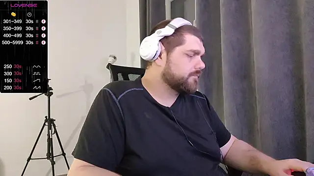 KingMarti online show from February 1, 2026, 2:10 am