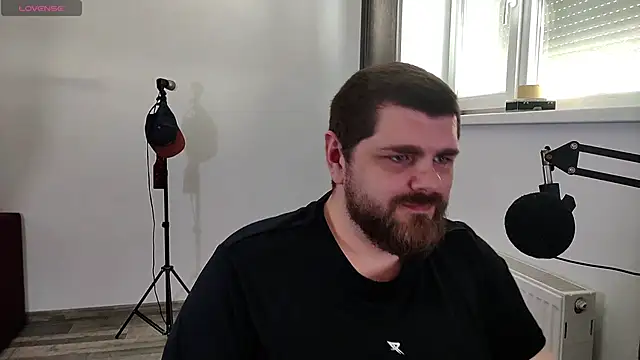 KingMarti online show from September 14, 2025, 1:11 pm