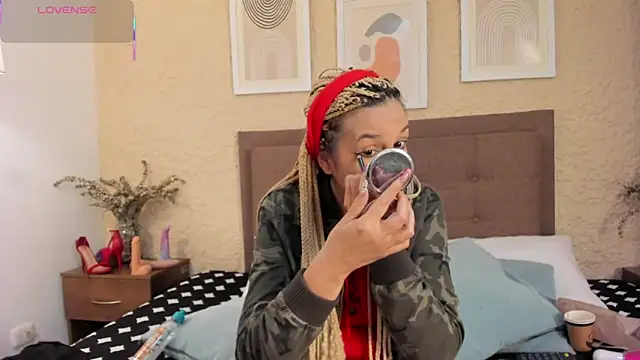 CarolinaGlamour online show from September 30, 2025, 3:12 am