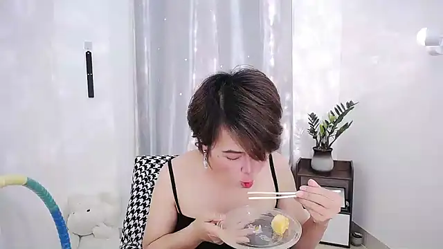 Fan ting online show from February 9, 2025, 7:15 am