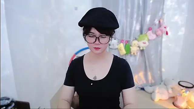 Snapshot of Fan_ting chatting on October 27, 2025, 2:29 pm Fan ting online show from October 27, 2025, 2:29 pm