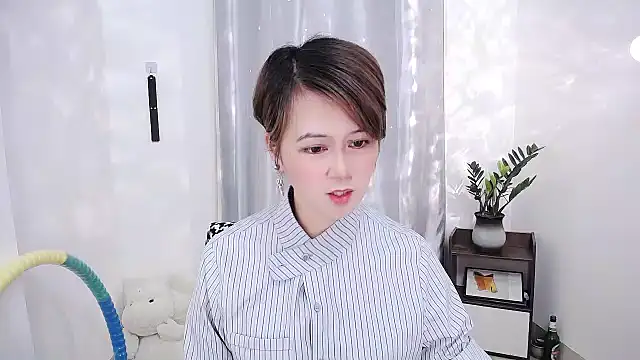 Fan ting online show from February 13, 2025, 8:27 am