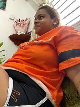 Snapshot of Evabigass chatting on November 27, 2025, 1:00 pm Evabigass online show from November 27, 2025, 1:00 pm