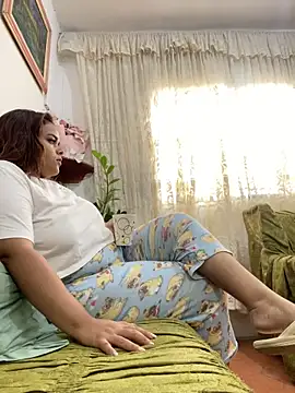 Evabigass online show from April 17, 2026, 12:30 pm