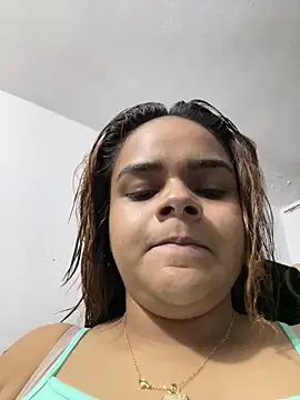 Snapshot of Evabigass chatting on December 16, 2025, 9:19 pm Evabigass online show from December 16, 2025, 9:19 pm