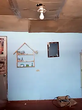 Elvishcassie  online show from November 18, 2025, 4:10 pm