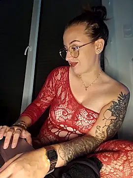 Snapshot of lindsay_33off chatting on October 22, 2025, 9:03 pm lindsay 33off online show from October 22, 2025, 9:03 pm