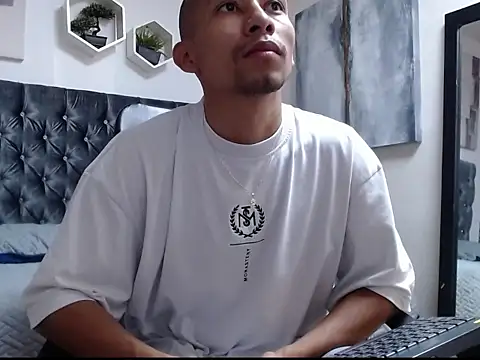 Snapshot of richar_voller chatting on October 20, 2025, 11:22 am richar voller online show from October 20, 2025, 11:22 am