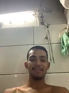 moreninhoP online show from February 25, 2025, 2:47 am