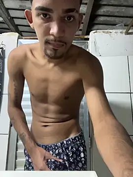 moreninhoP online show from February 22, 2026, 3:31 am