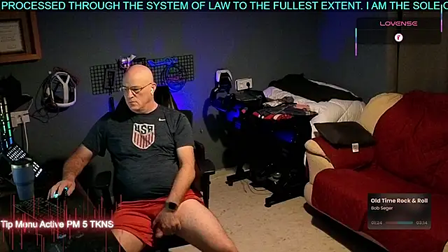 Snapshot of Pilot_Dave_69 chatting on October 25, 2025, 4:33 am Pilot Dave 69 online show from October 25, 2025, 4:33 am