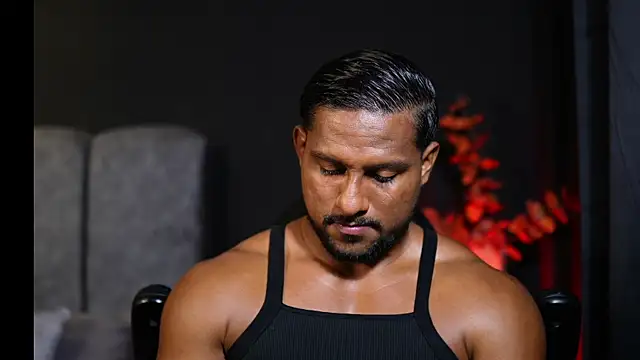 CallumMuscle online show from November 21, 2025, 11:59 pm