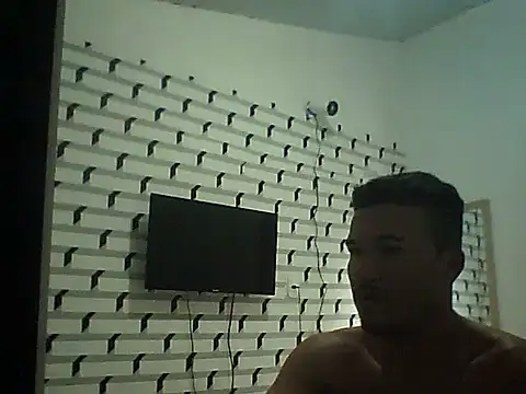 davidsoares69 online show from June 8, 2026, 1:11 pm