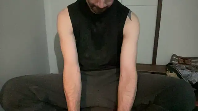 alphajoshkosh online show from April 8, 2026, 12:12 am