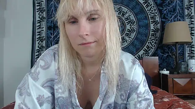 Cutikatxoxo online show from December 20, 2024, 2:08 am