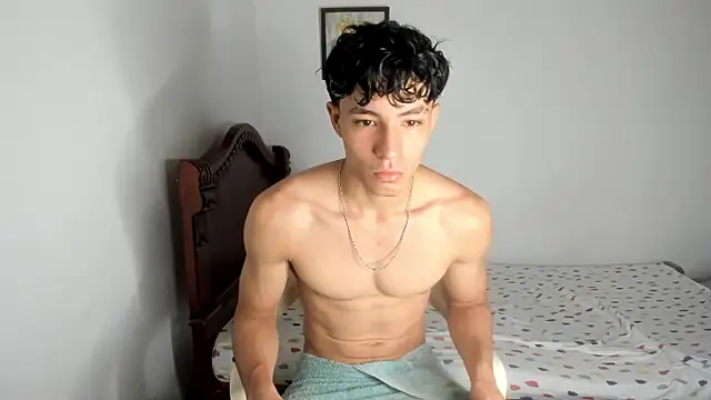 Snapshot of enzo_sloran chatting on September 27, 2025, 3:07 pm enzo sloran online show from September 27, 2025, 3:07 pm