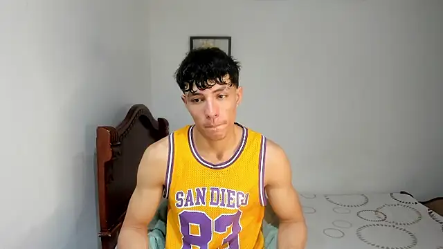 Snapshot of enzo_sloran chatting on September 22, 2025, 5:30 pm enzo sloran online show from September 22, 2025, 5:30 pm