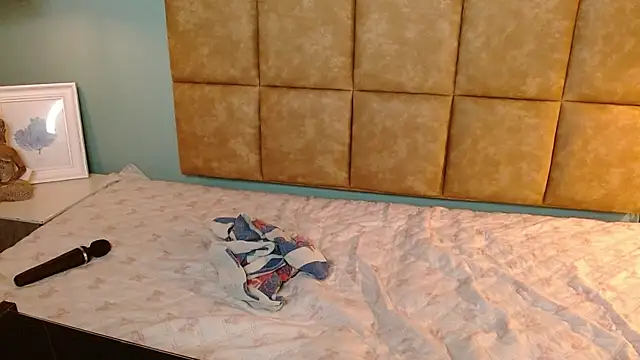 Snapshot of AlejooTwink chatting on March 11, 2025, 11:15 pm AlejooTwink online show from March 11, 2025, 11:15 pm