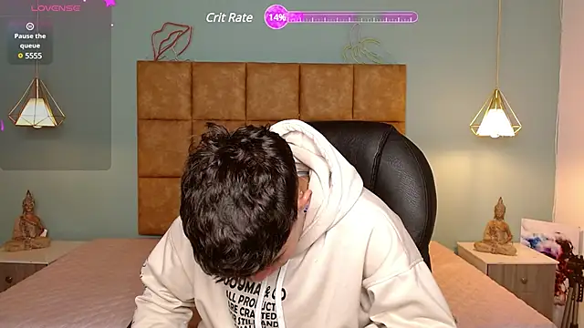 Snapshot of AlejooTwink chatting on March 17, 2025, 12:53 am AlejooTwink online show from March 17, 2025, 12:53 am