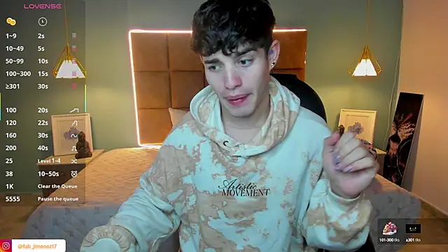 Snapshot of AlejooTwink chatting on September 21, 2025, 3:33 am AlejooTwink online show from September 21, 2025, 3:33 am