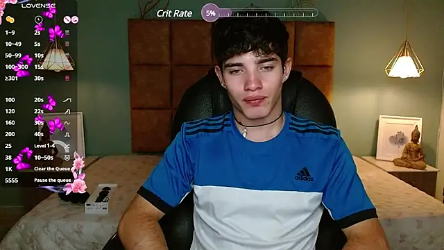 Snapshot of AlejooTwink chatting on March 9, 2025, 9:14 pm AlejooTwink online show from March 9, 2025, 9:14 pm