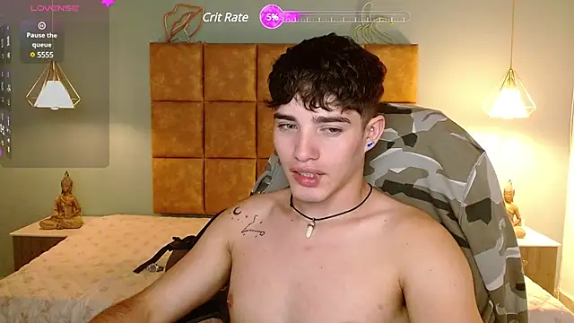 Snapshot of AlejooTwink chatting on March 20, 2025, 10:07 pm AlejooTwink online show from March 20, 2025, 10:07 pm